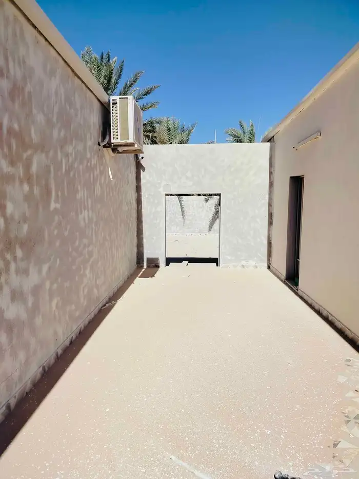 يوجد رماله تبوك حقل ضبا شارما لازاله البويه تخشين خرسانات 0