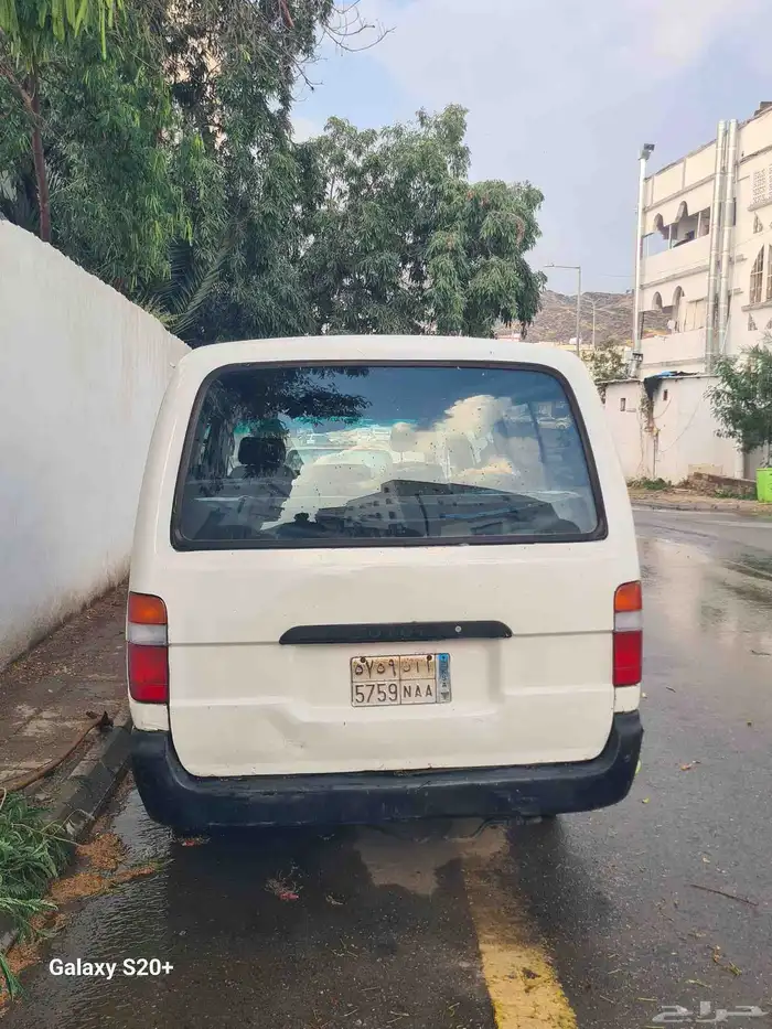 باص موديل 1996 تايوتا 4