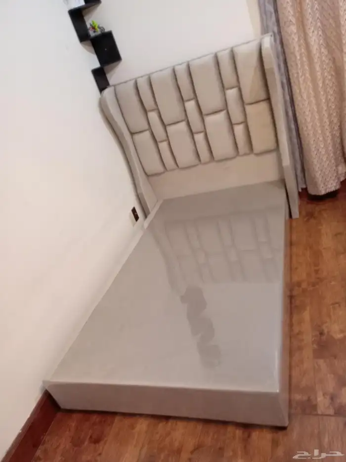 يوجدلديناالسره نفرونص المخمل بسعرالجمله التوصيل وتركيب مجاني 7