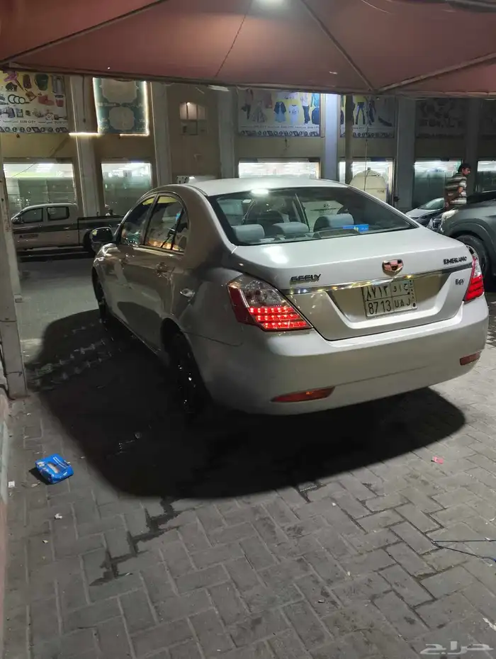 جيلي امجراند 180 000 odo مكينه شرط قير شرط قير عادي 0