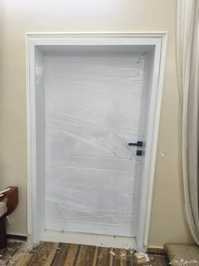 تفصيل ابواب خشب بجميع انواعها جيزان بيش العزامة الشارع العام 0