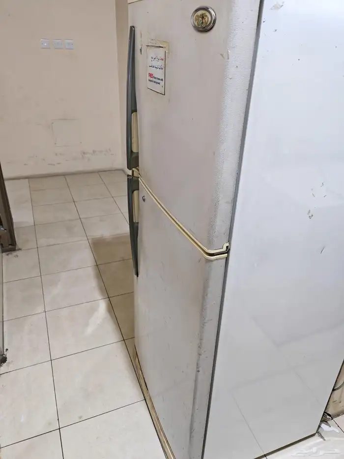 للبيع غسالة وثلاجة متعطلين 1