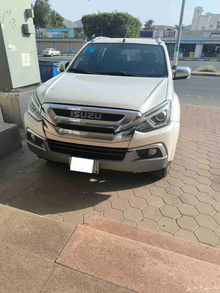 mux isuzu 2020 ايسوزو 3