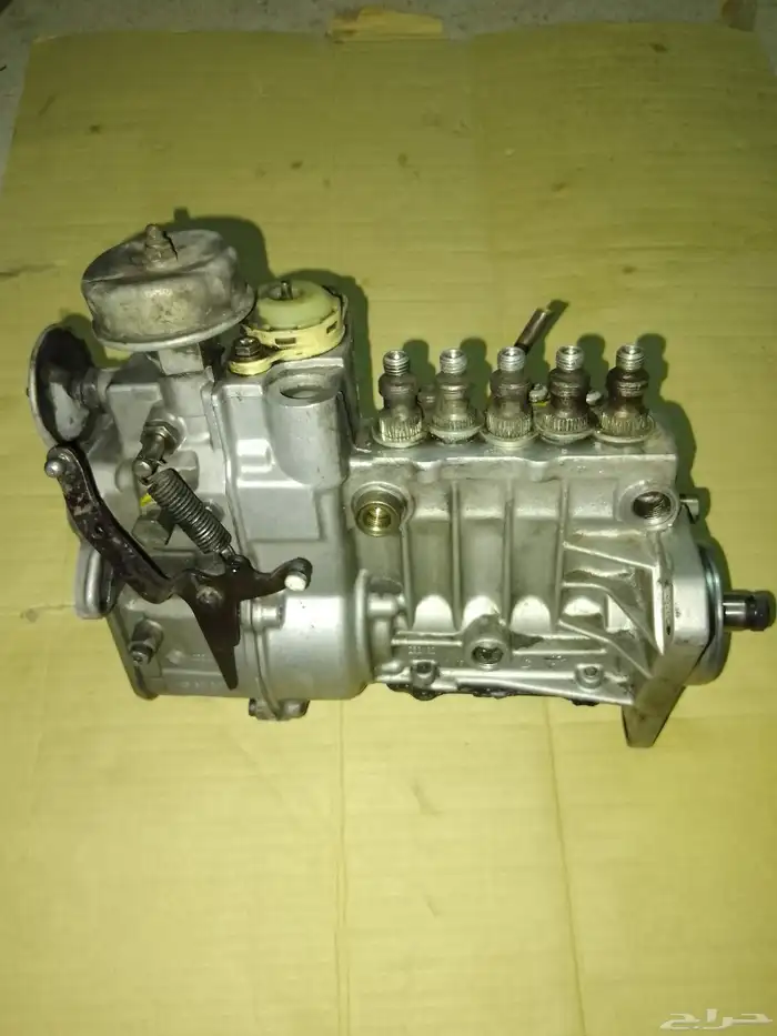 طرمبة ديزل مرسيدس 5 سلندر 3