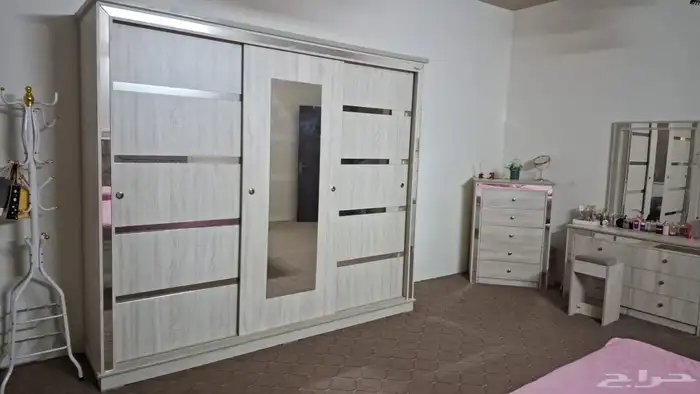 غرفة نوم وطقم كنب وغرفة نوم أطفال و فرن 5 عيون للبيع 1