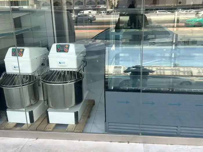 يقوم المصنع العربي بتصنيع ادوات المطاعم غرف التجميد والتبريد 35