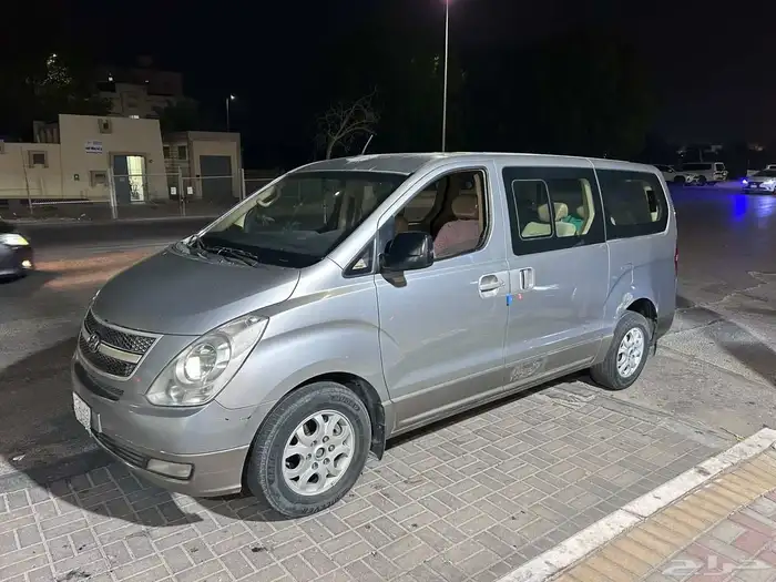 هيونداي H1 نظيف جدا وممشى قليل وصيانه دوريه 0