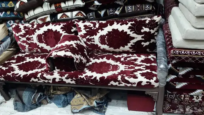 كراسي حديد 7