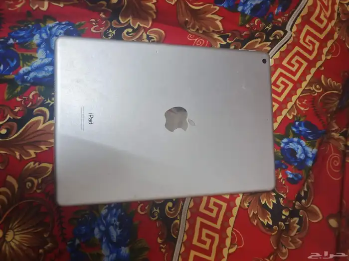 ipad 9 neet and clean last price 800 4