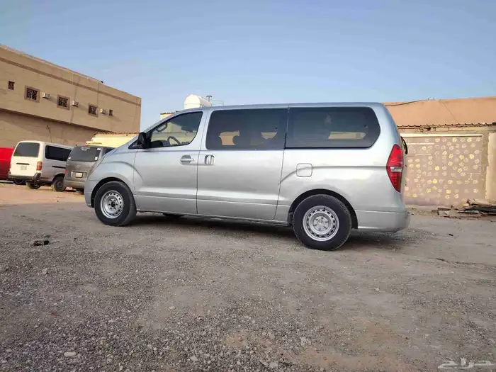 سيارة هيونداي H1 2009 4