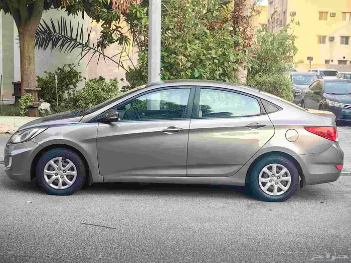هيونداي اكسنت العداد 155000 كم استخدام خاص من الوكاله 2
