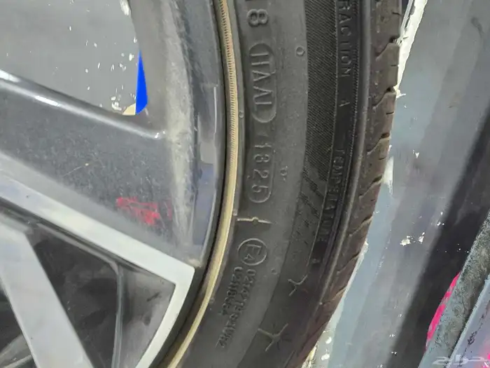 السلام عليكم يوجد لدينا انتر مديل 25 حق الفل مقاس 17 2