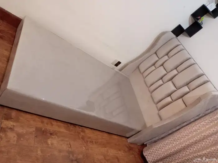 يوجدلديناالسره نفرونص المخمل بسعرالجمله التوصيل وتركيب مجاني 5