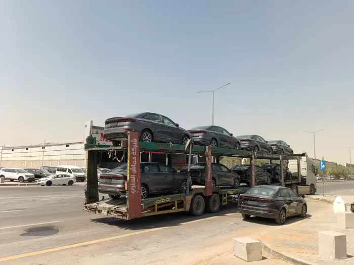 جيلي امجراند فل كامل 2025 1