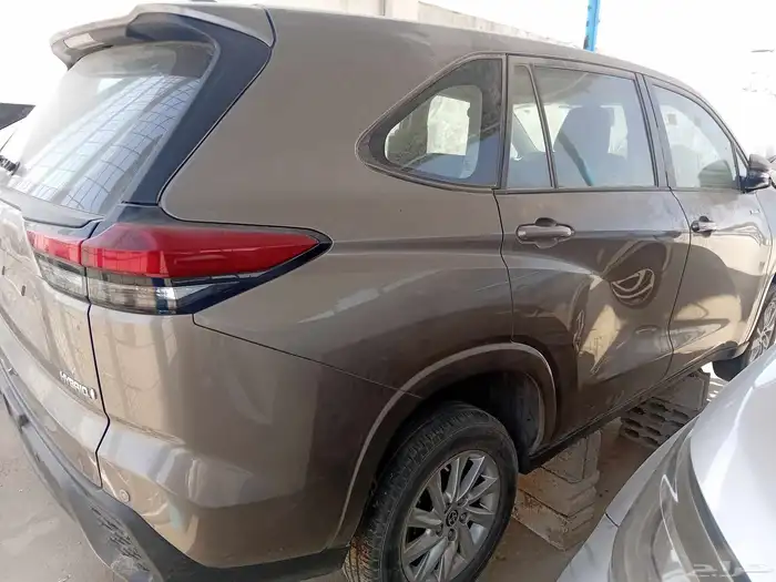 قطع غيار جميع أنواع السيارات 1