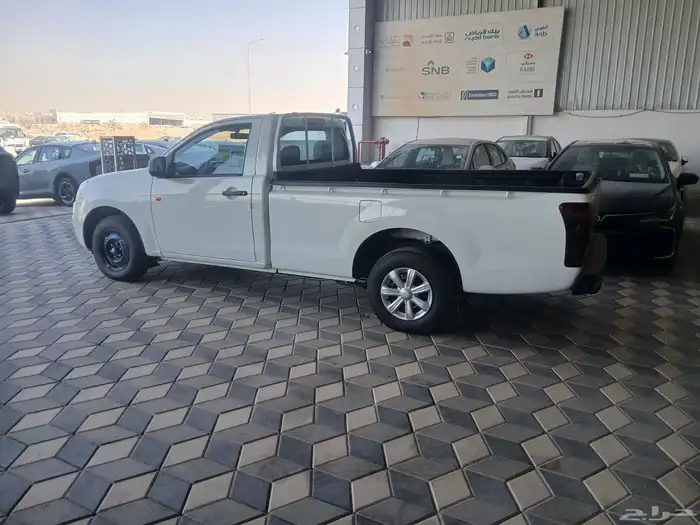 ايسوزو دي ماكس حوض 2025 5