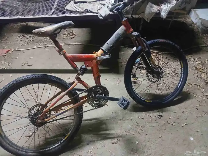 دراجه هوائيه قابله للطي ولايشكومن اي شي غير الفرامل مافيه 1