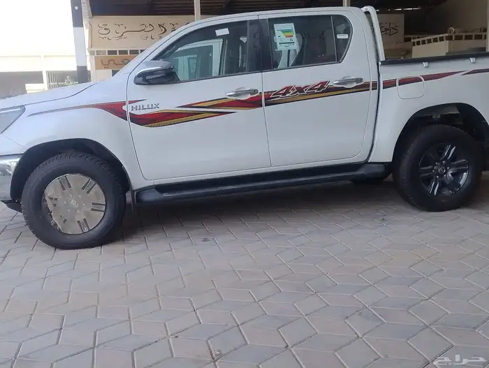 Toyota Hilux petrol automatic 2025 0