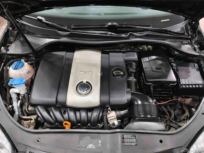 فولكسفاجن رابيت mk5 2009 7
