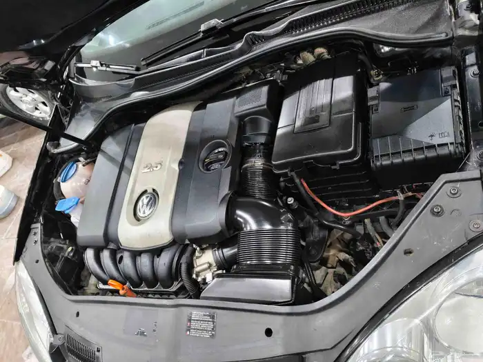 فولكسفاجن رابيت mk5 2009 6