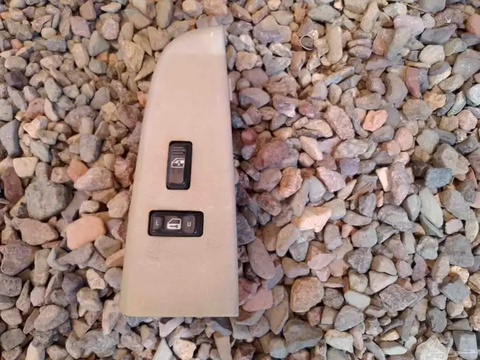 قطع جمس يوكن مديل 2004 5
