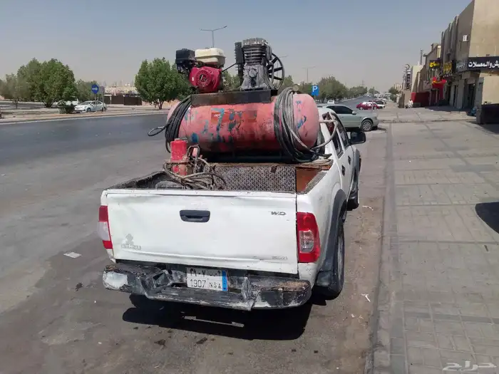 ايسوزو للبيع 2009 بنزين مع بنشر وعدة متكامل ممتاز 0