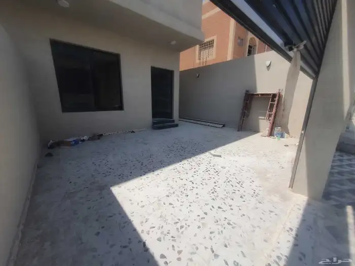للبيع شقه علويه دبلكس جديده فى حى بدر بالدمام 750 الف 2