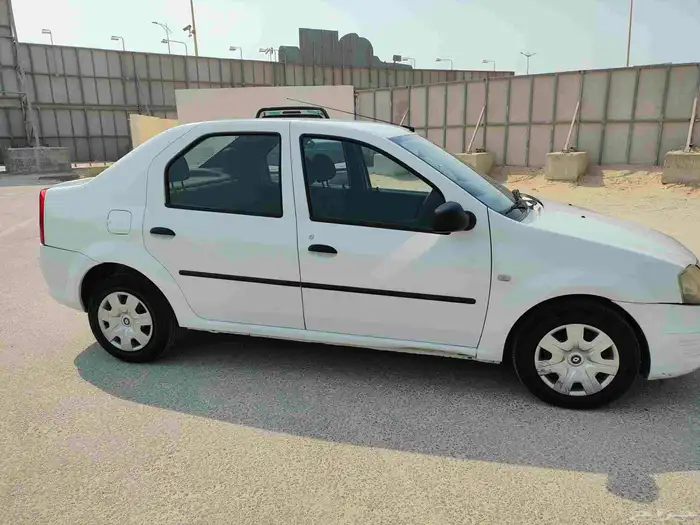 رينو لوجان 2012 3