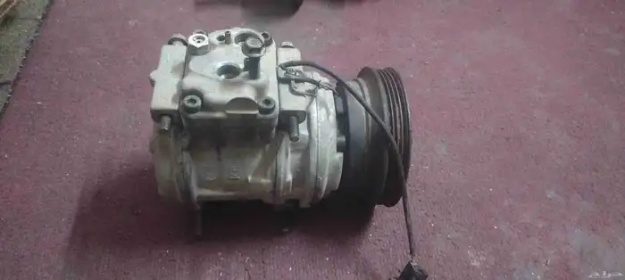 يوجد مكينة وقير للبيع سيارة كياريو سيدان موديل 2002 0