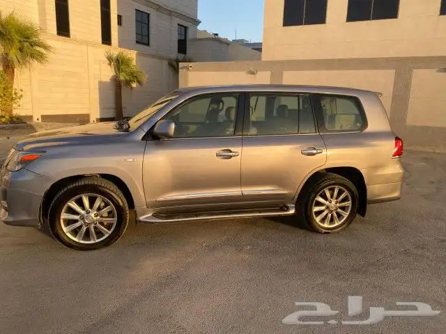 جيب لكزس قمة في النظافة خالي من الحواداث 5