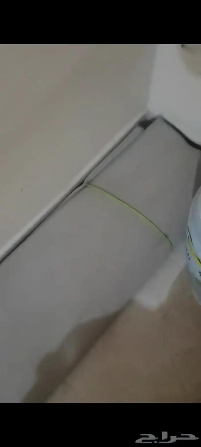 يوجد سجاده كبيره ونظيفه نفس اللون مقاس 5-3 للبيع 1