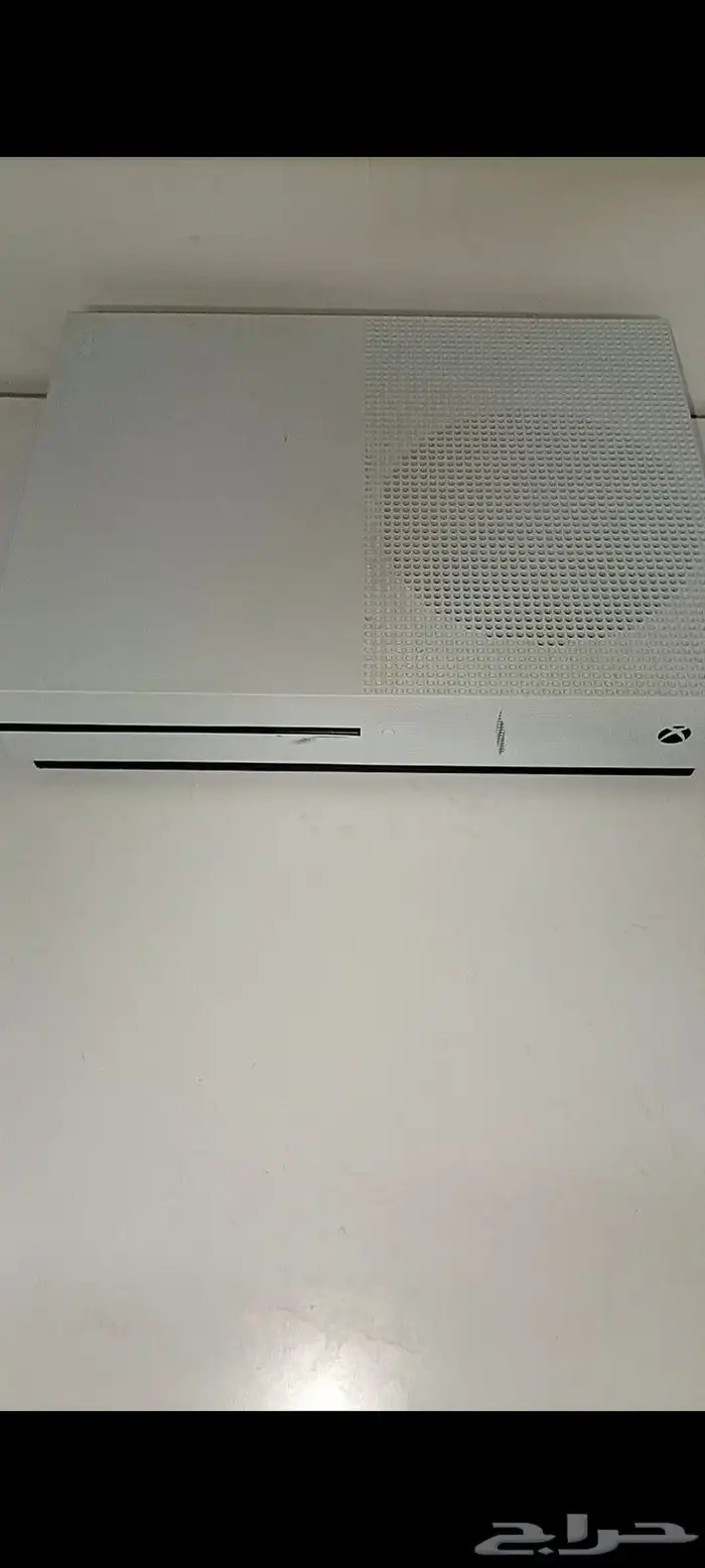 Xbox one s مستخدم شهر فقط بحالة ممتازة 0