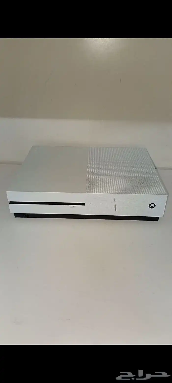 Xbox one s مستخدم شهر فقط بحالة ممتازة 1
