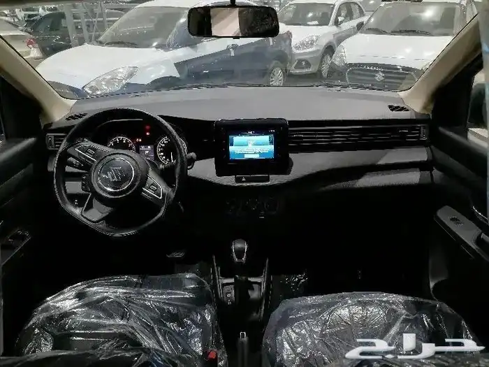 سوزوكي ارتيجا GL موديل 2025 بسعر خاص 8
