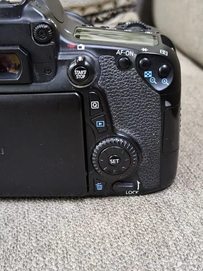 كانون eos d70 4