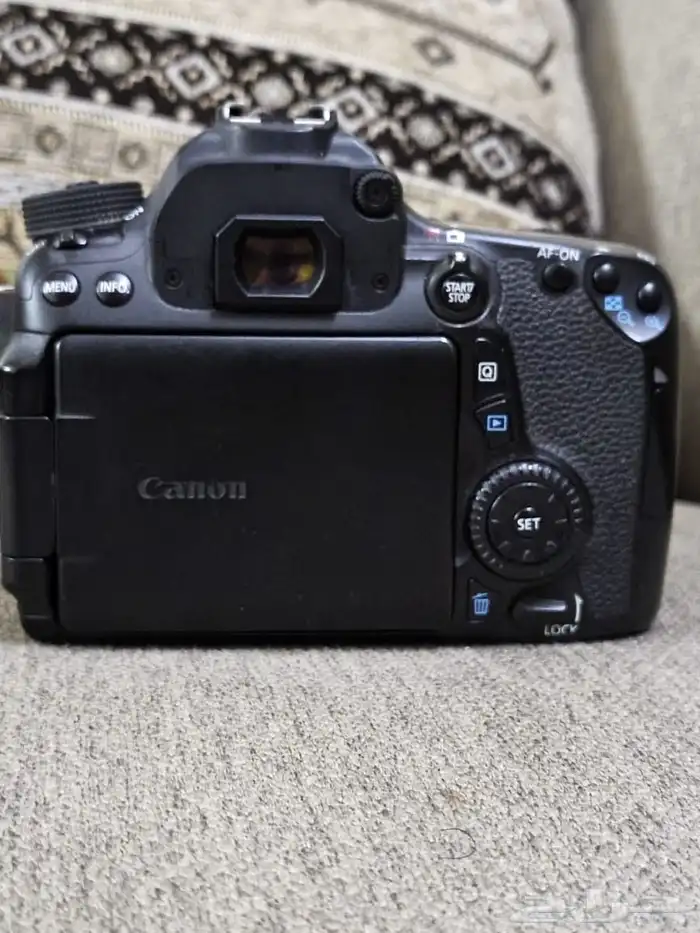 كانون eos d70 5