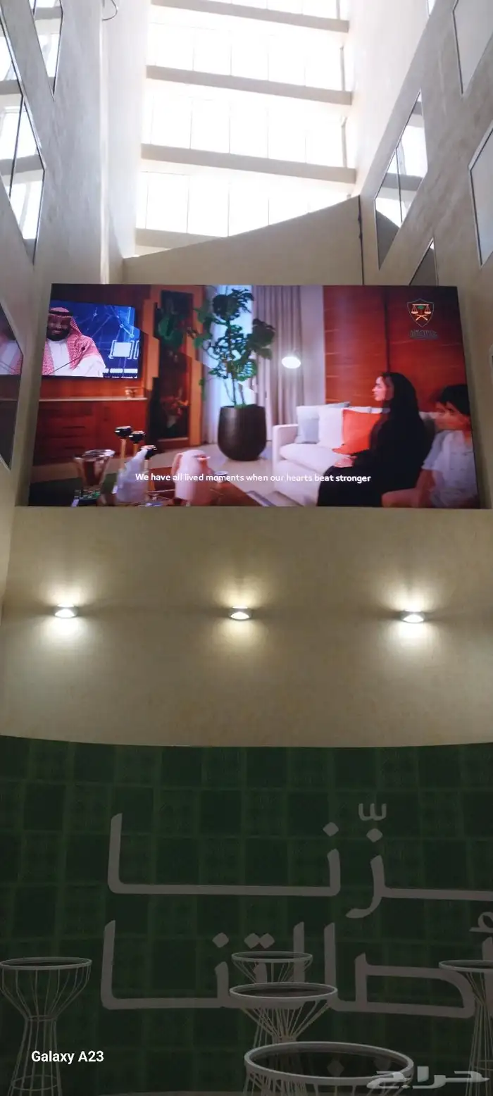 شاشات للايجار ب المتر p2.6 وشاشات تفاعلية 5