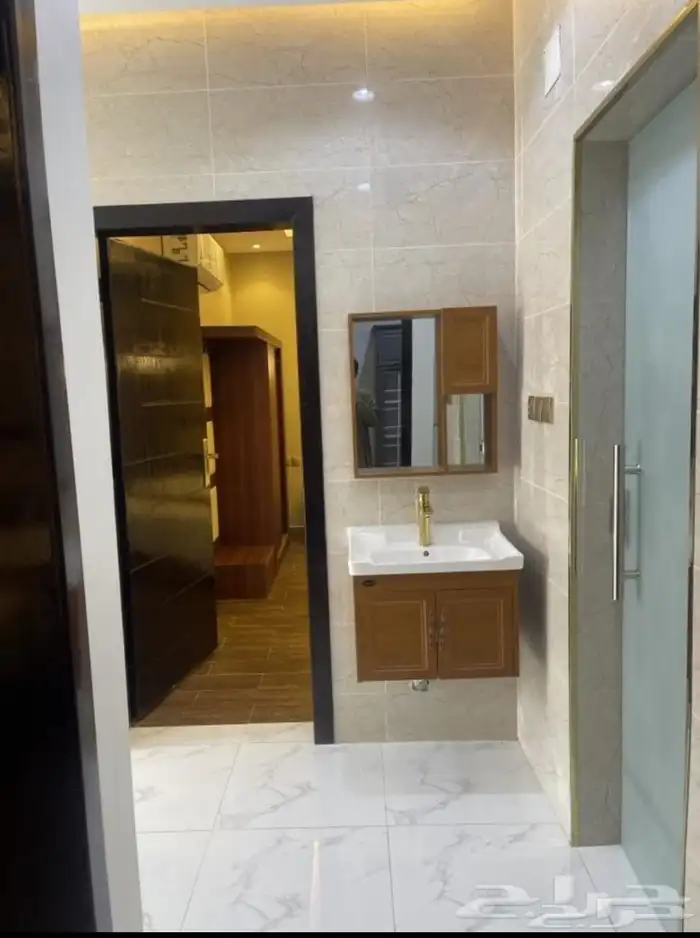 وحدات سكنية فاخره طريق المدينة العسكرية خلف قصر الاواني 17