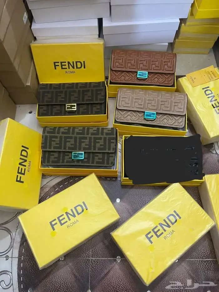 شنط ماركات درجه اولى جمله وقطاعي لطلب و وتساب 1