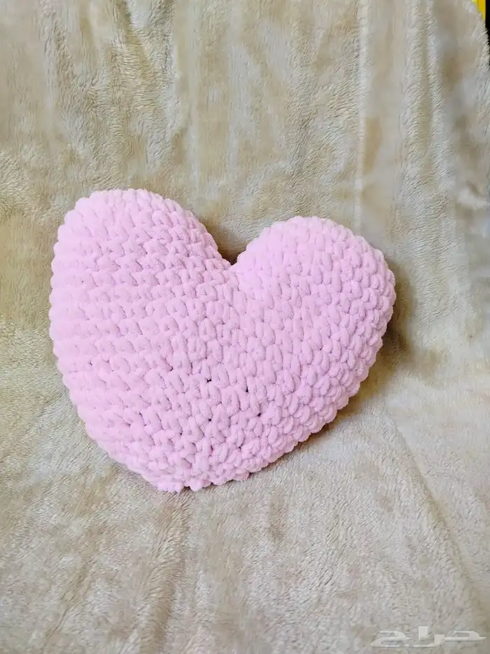 خدادية صغيره على شكل قلب بألوان مختلفة بخيوط اليزا بوفي 1