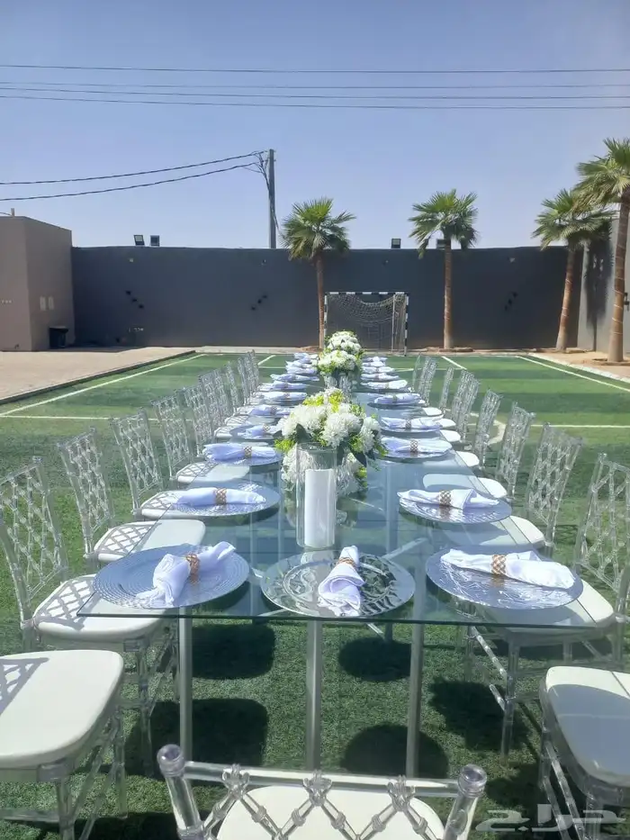 قهوجين وصبابين رجال ونساء كنب زل طاولات مضلات لخدمات المناسب 4