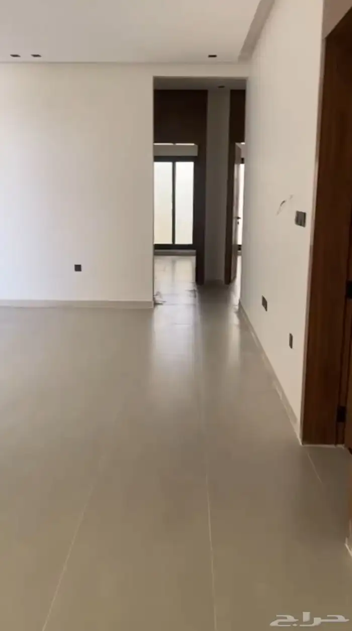 دور أرضي جديد للإيجار في حي عكاظ مخطط العجلان 3