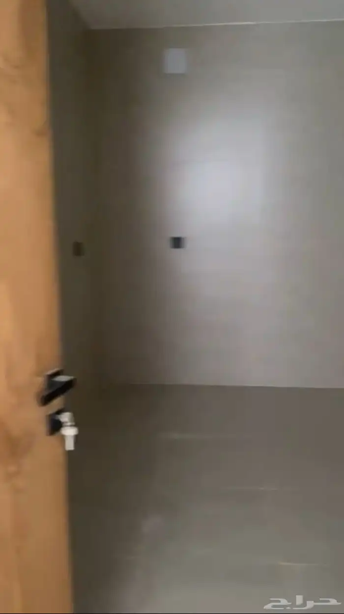 دور أرضي جديد للإيجار في حي عكاظ مخطط العجلان 2