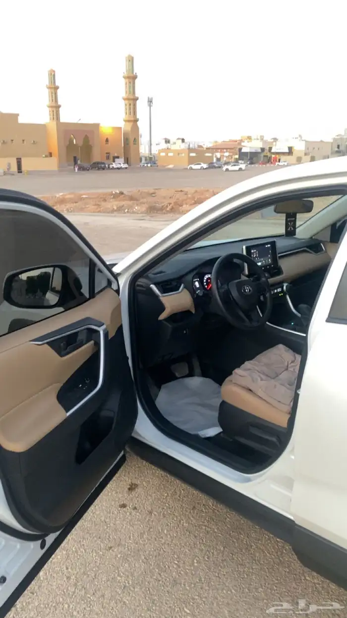 البيع جيب راف فور موديل 2025 4