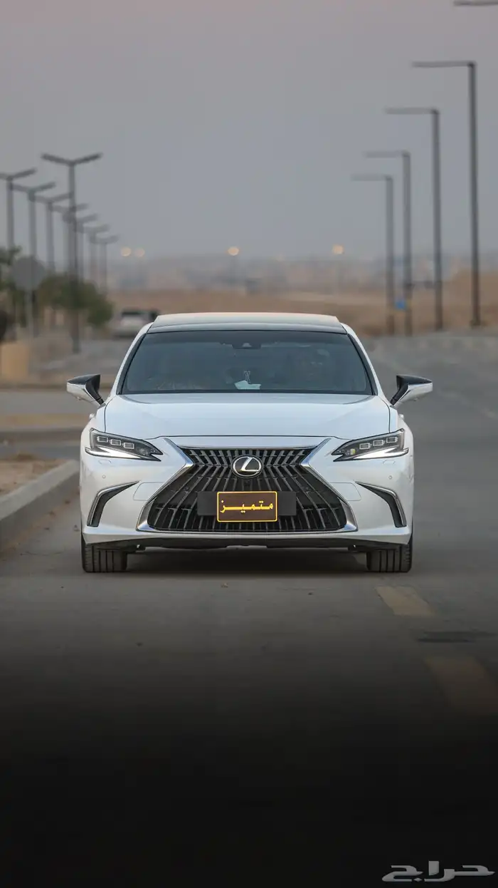 لكزس ES350 .. ( شبه جديد ) 1