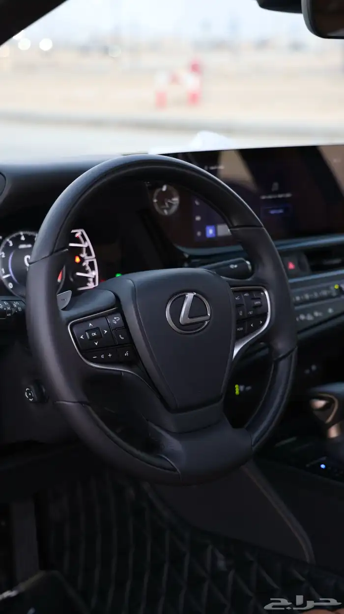 لكزس ES350 .. ( شبه جديد ) 23
