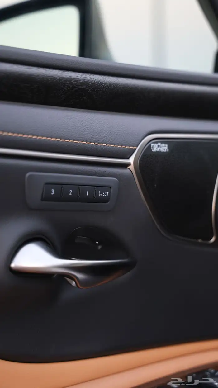لكزس ES350 .. ( شبه جديد ) 11
