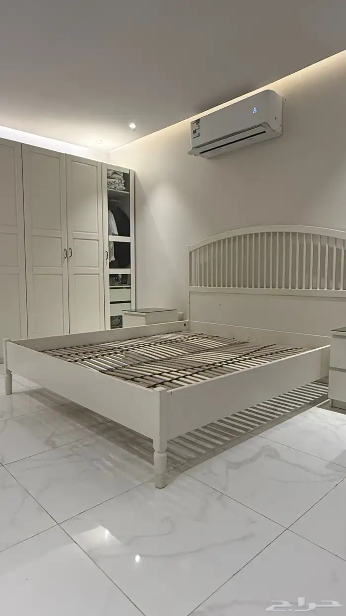 سرير Ikea مع مرتبة حجم 200   180 2