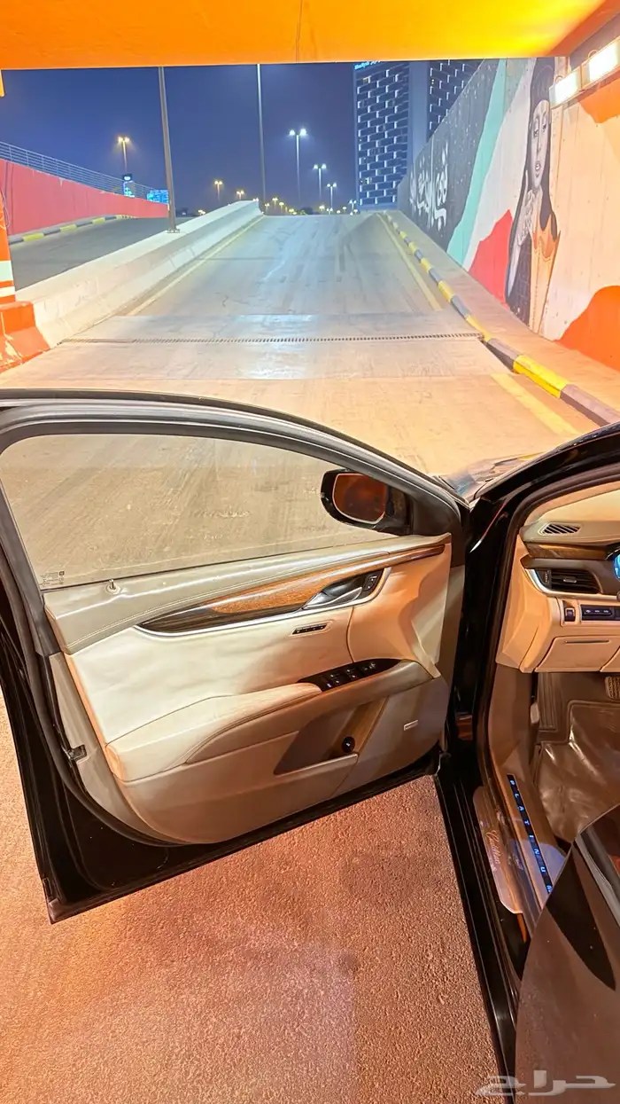 كاديلاك xts 2013 13