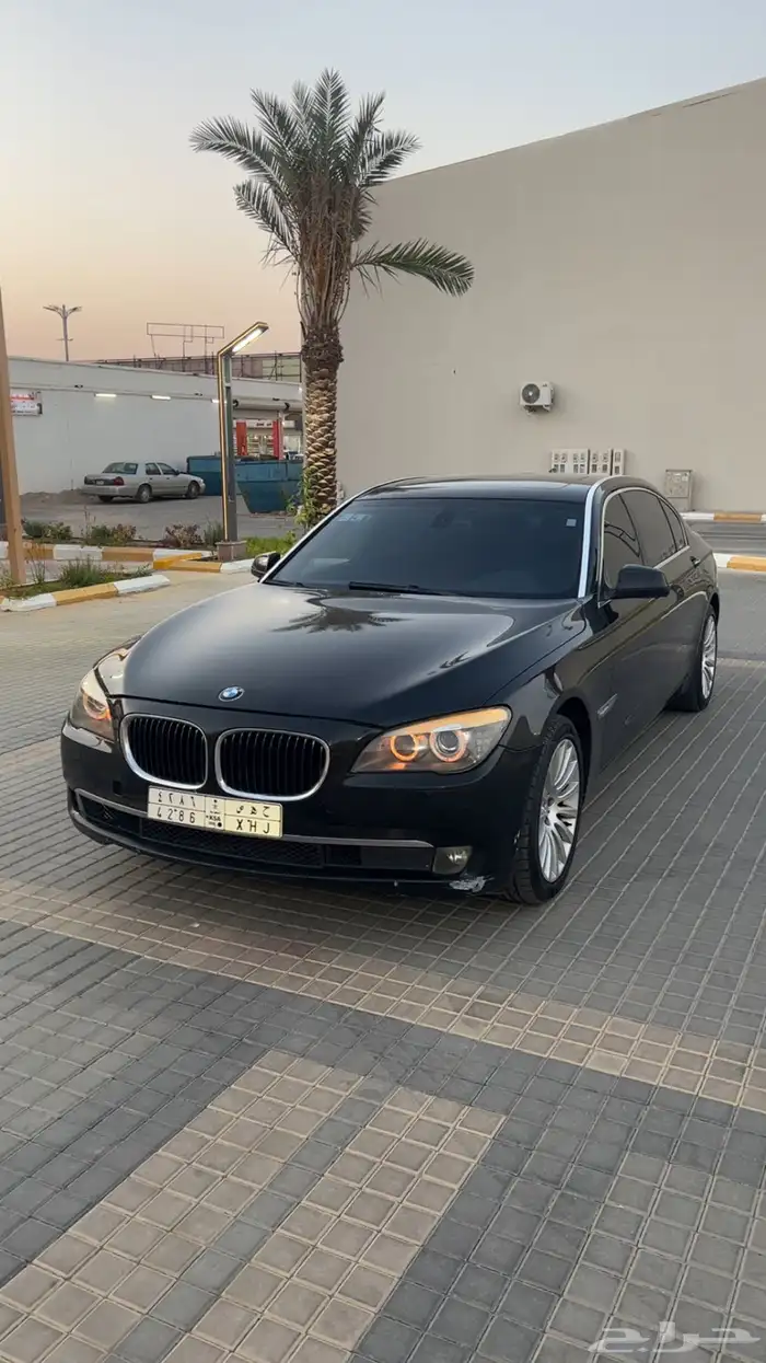 للبيع بي ام دبليو شرط الفحص 2